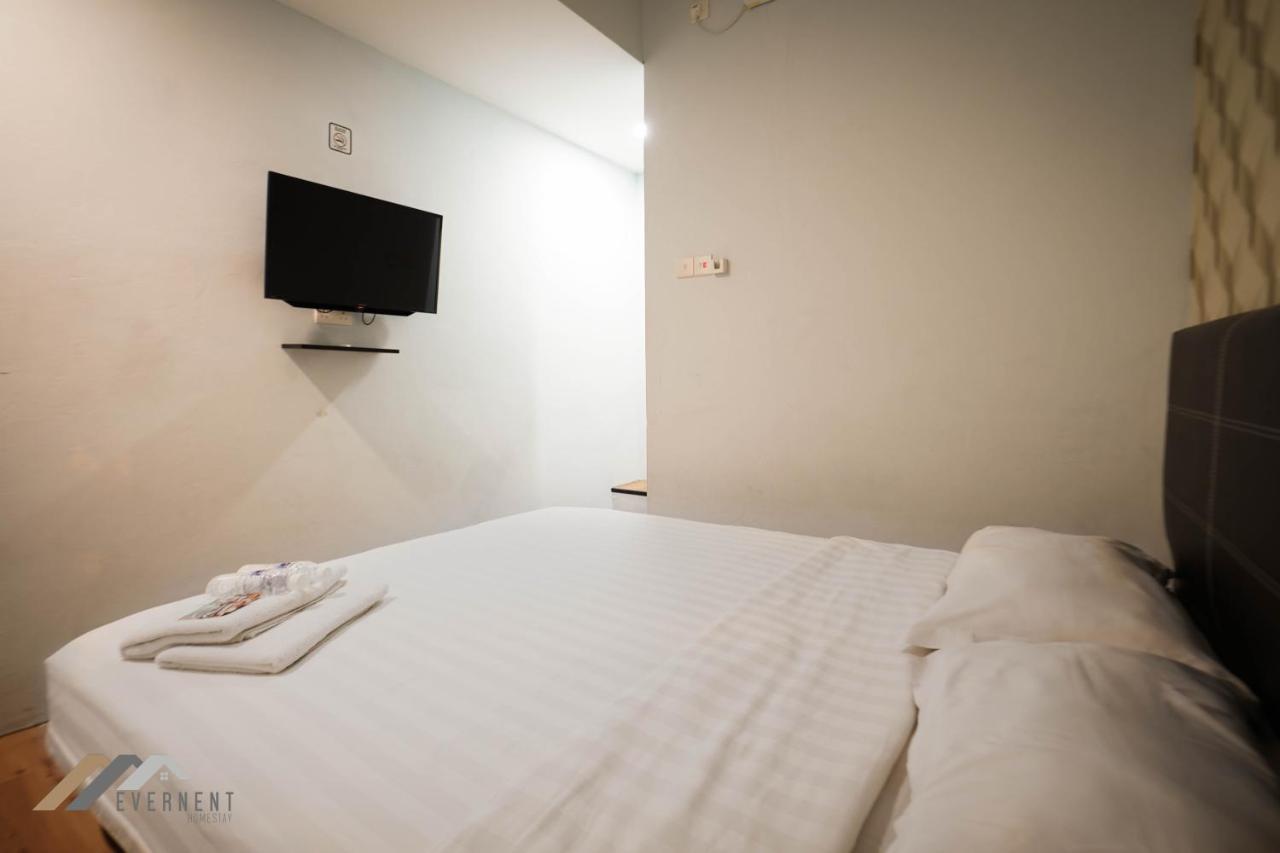 Welcome Inn By Evernent @ Pelita Commercial, Мірі Екстер'єр фото